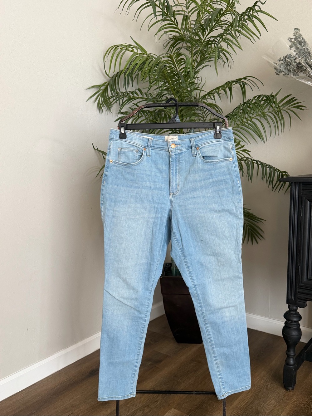 Universal Thread Light Blue Skinny Jeans
